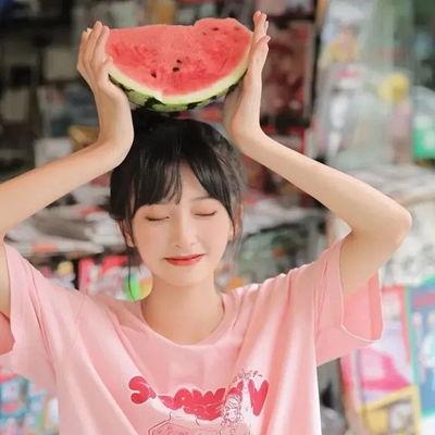 大饼吃瓜的头像女生
